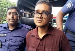 নাটোরে পর্যটনমন্ত্রীর পথসভা থেকে পিস্তলসহ যুবক আটকের ঘটনা