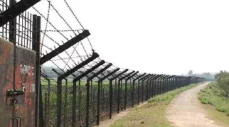 ঠাকুরগাঁওয়ের পীরগঞ্জ সীমান্তে বিএসএফের গুলির ঘটনার প্রতীকী ছবি।